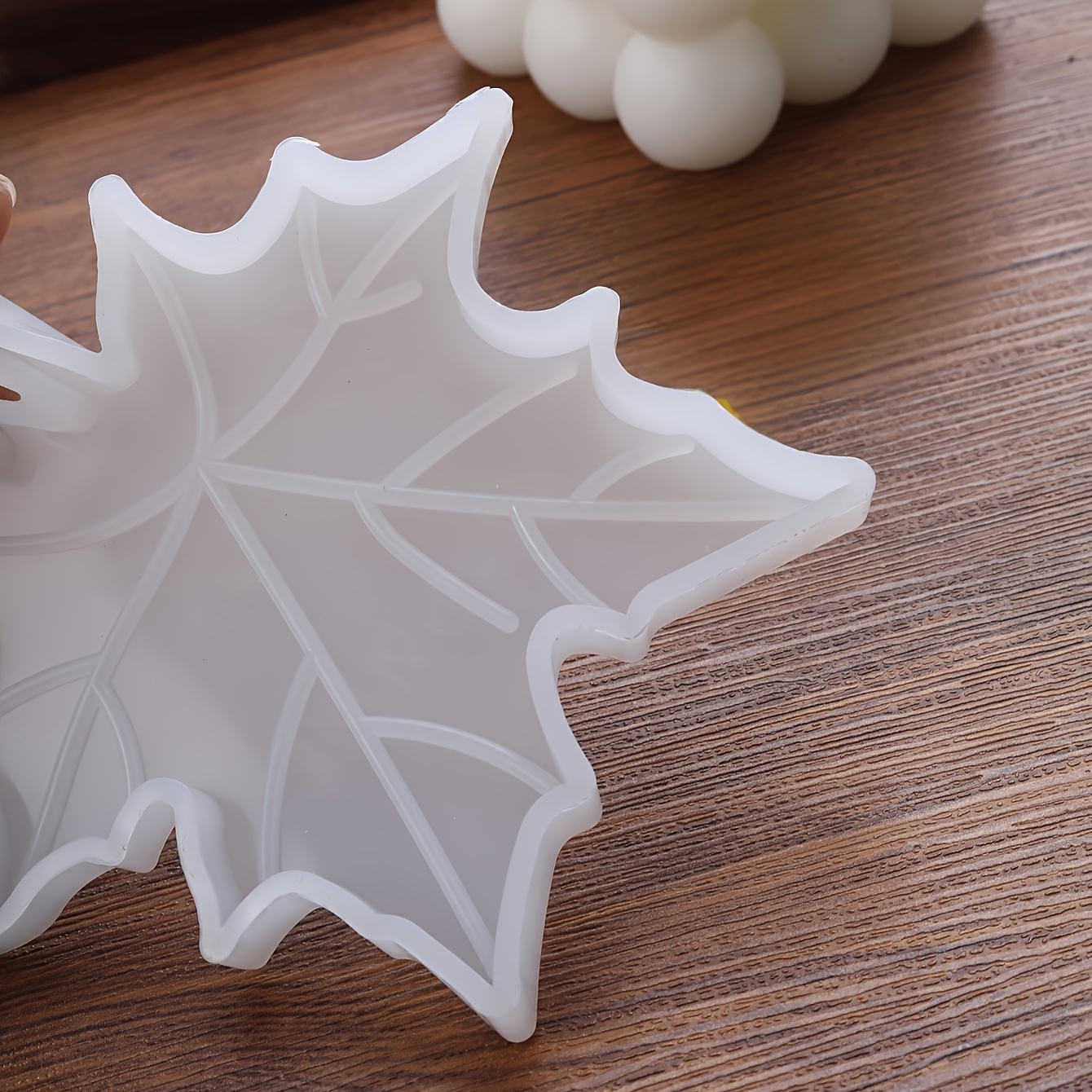 1PC Maple Leaf shaped Silicone - Soap Making Ideas 评论和价格