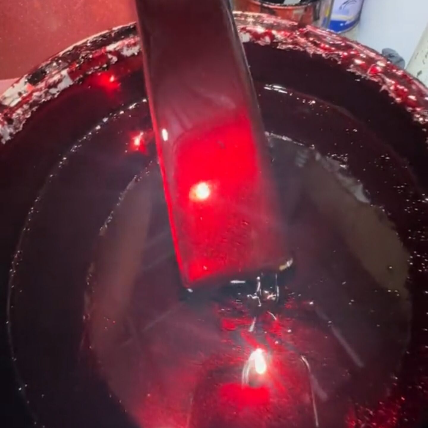 Metallic Blood Red Automotive  - Mica Powder Colorant 评论和价格